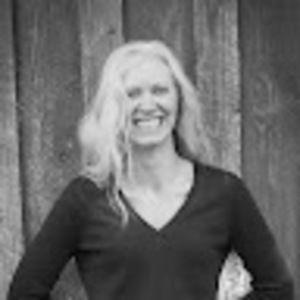 Meet your Posher, Caitlin